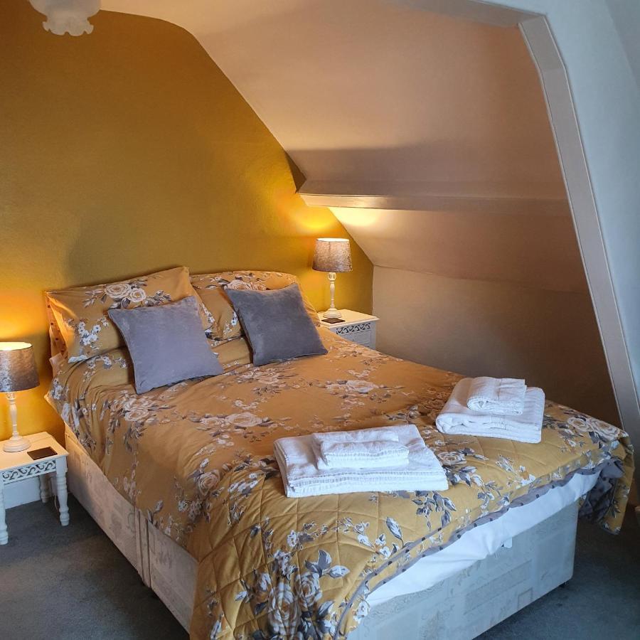 Pendyffryn Manor Bed & Breakfast Little Haven ภายนอก รูปภาพ