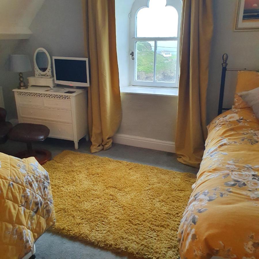 Pendyffryn Manor Bed & Breakfast Little Haven ภายนอก รูปภาพ