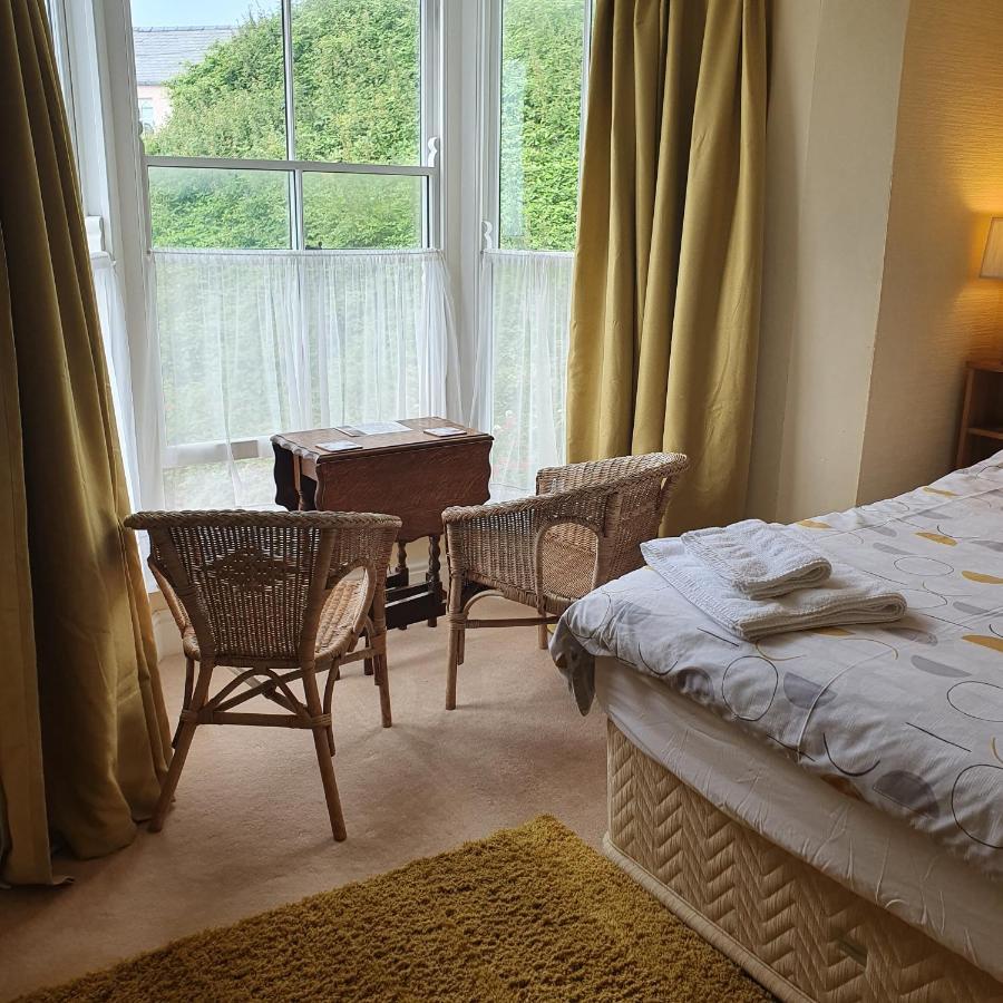 Pendyffryn Manor Bed & Breakfast Little Haven ภายนอก รูปภาพ