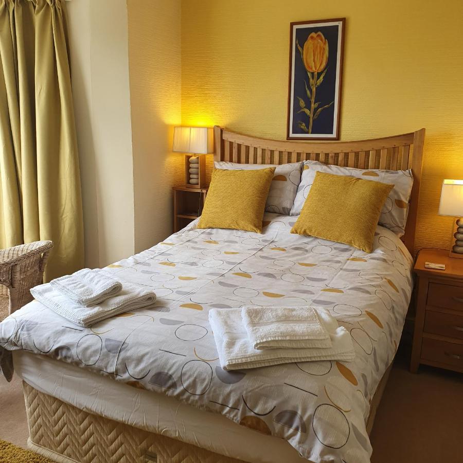Pendyffryn Manor Bed & Breakfast Little Haven ภายนอก รูปภาพ