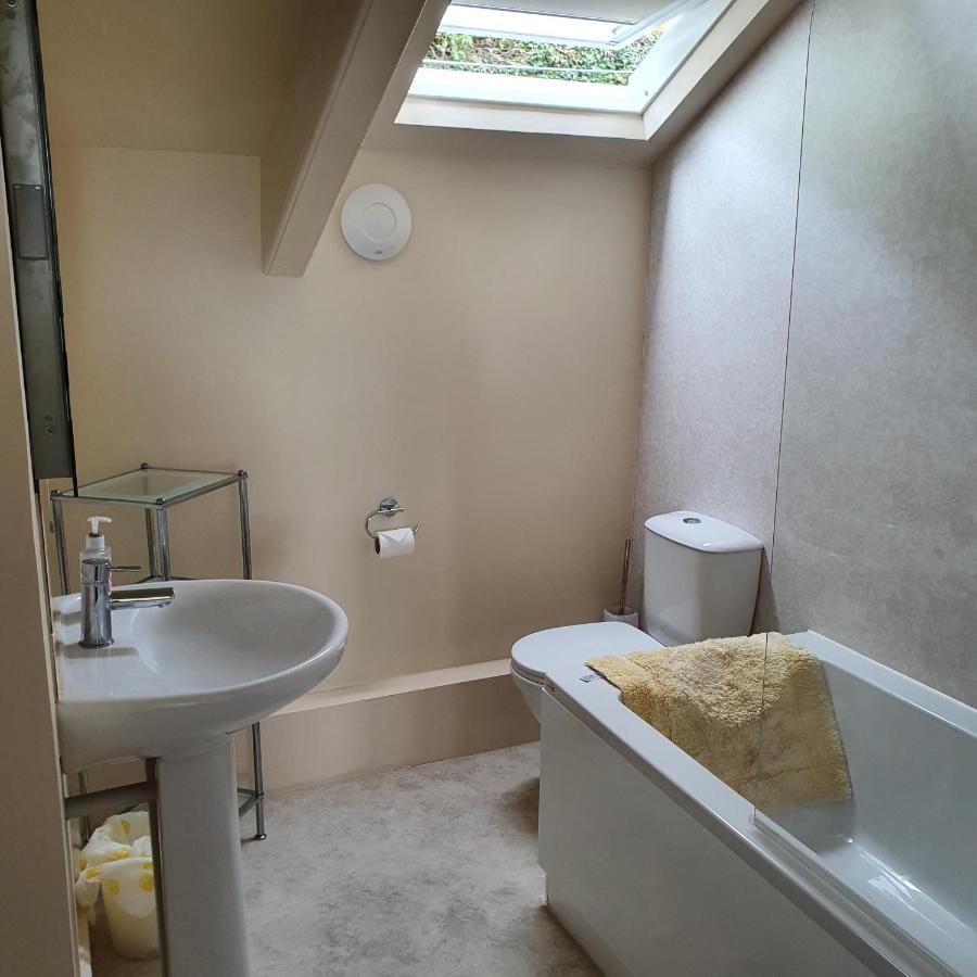 Pendyffryn Manor Bed & Breakfast Little Haven ภายนอก รูปภาพ