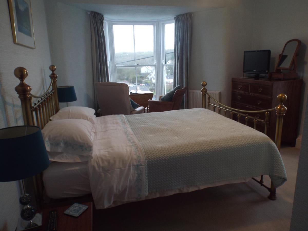 Pendyffryn Manor Bed & Breakfast Little Haven ภายนอก รูปภาพ