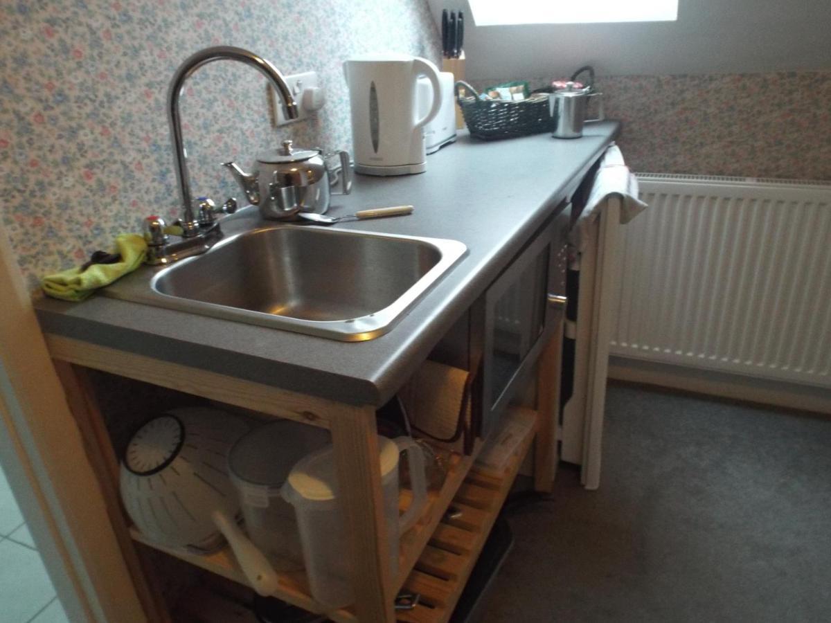 Pendyffryn Manor Bed & Breakfast Little Haven ภายนอก รูปภาพ