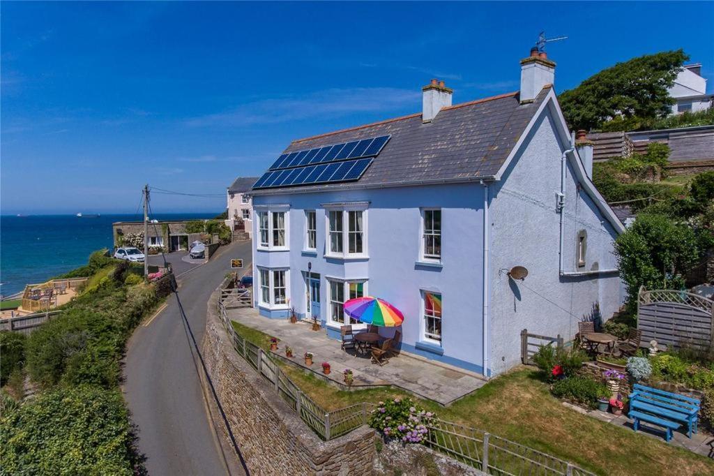 Pendyffryn Manor Bed & Breakfast Little Haven ภายนอก รูปภาพ